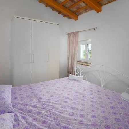 Holiday home 4 Bedroom Amazing In Porec
