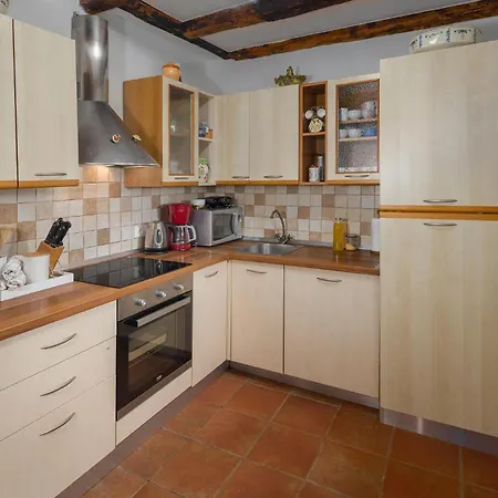 4 Bedroom Amazing In Holiday home Porec
